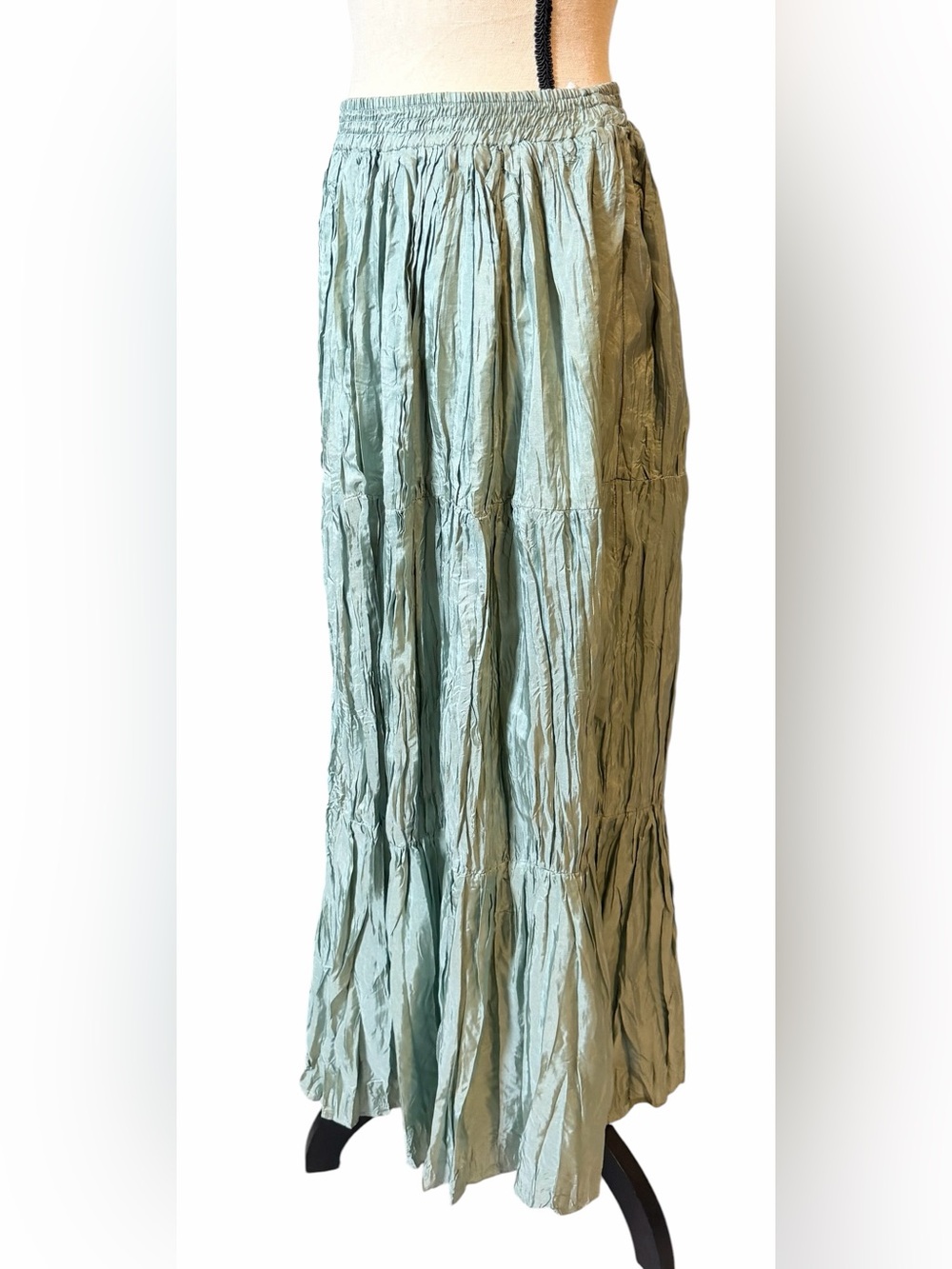Soji 100% Silk Crinkled Tiered Midi Skirt - Sage Mint Green - Size Large - Picture 5 of 11